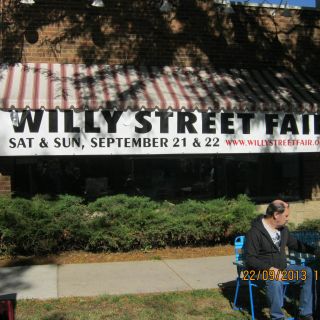 IMG_5393_Willy_St_Fair_sign.JPG